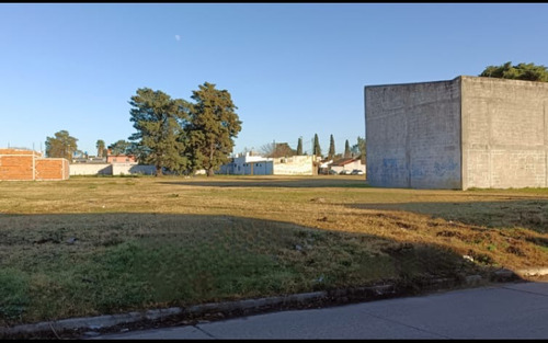 Loteo Santiago Díaz Al 600. 330 M²