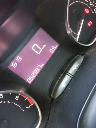 Peugeot 208 1.5 Allure Touchscreen 2015