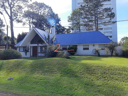 Casa En Venta En Excelente Estado De Conservaciòn - Ref: 3221