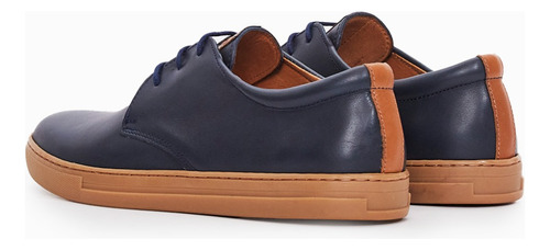 Zapatilla Urbana De Cuero Azul Finn Hombre Boating