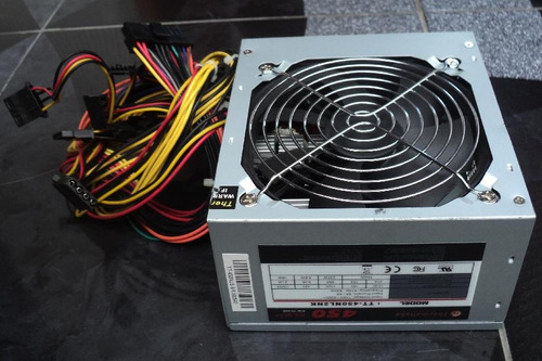 Fuente De Poder Compatible Thermaltake 450w Real Como Nueva (Usado)