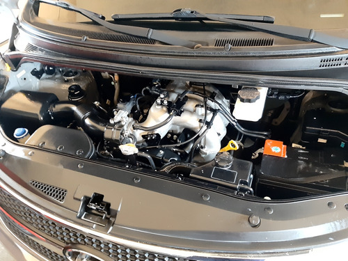 Imagen 14 de 18 de Hyundai H1 2015 2.4 Premium 1 175cv 4at