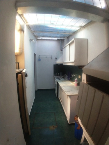 Imagen 9 de 12 de Casa - Chalet En Venta En Pompeya
