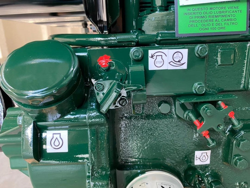 Motor Diesel Marca Lister Petter 3 Cilindro Tr3 (2.320cc)