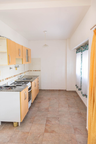 Imagen 6 de 13 de Nuevo Valor - Ph 2 Ambientes A La Venta En Albariño Al 2800