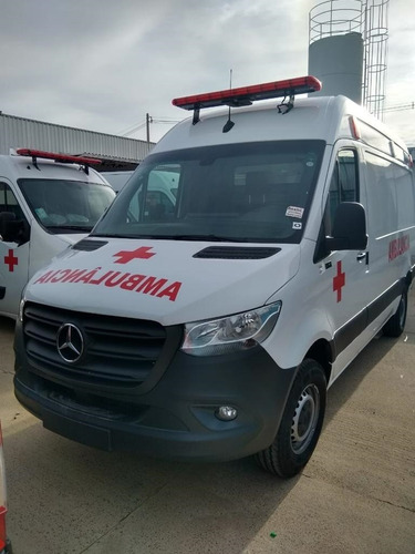 Imagem 1 de 8 de Mercedes Benz
