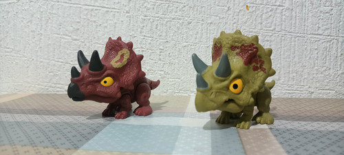 Jurassic World Snap Squad Mordelones (Usado)