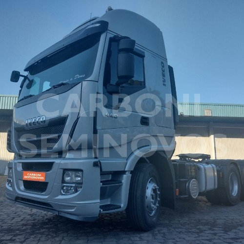 Imagem 3 de 10 de Iveco Hi Way 600s44 6x2, Ano 2017/2018