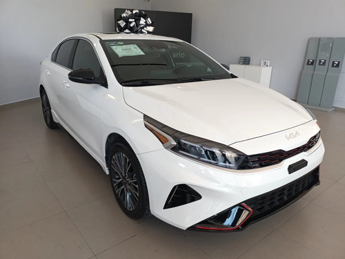 Kia Forte 4p GT L4/1.6/T Aut