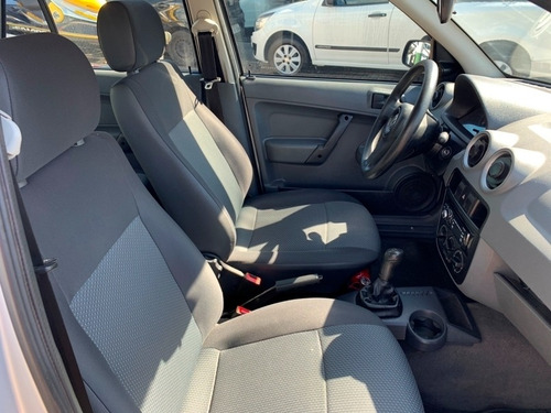 Volkswagen Gol 1.0 Giv - Completo