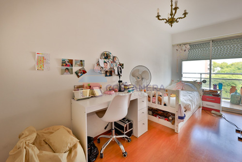 Apartamento A Una Cuadra De La Rambla