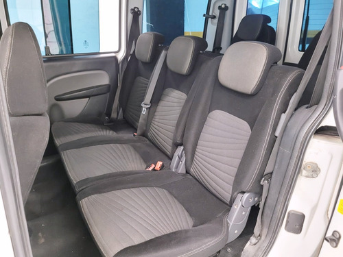 Fiat Doblo 1.8 MPI ESSENCE 7L 16V FLEX 4P MANUAL