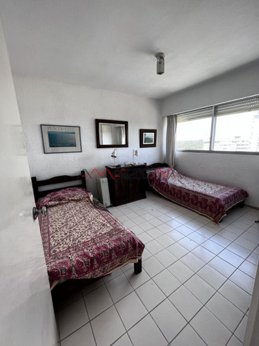 En Venta 2 Dormitorios Parrillero Propio Y Vista Al Mar Gastos Bajos