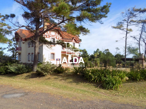 Casa Proa Al Mar Piriápolis 6 Dorms Venta Ca100521