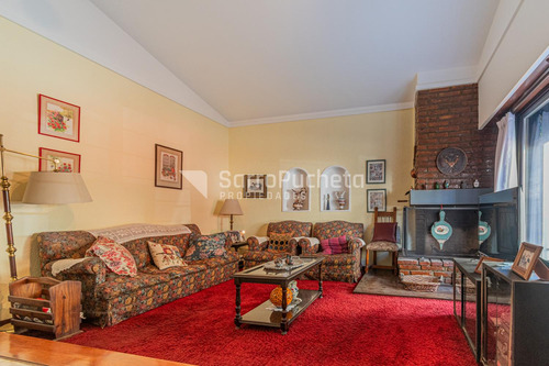 Venta Casa 4 Ambientes En Ramos Mejia.