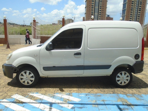 Imagen 2 de 13 de Renault Kangoo - Sincronica