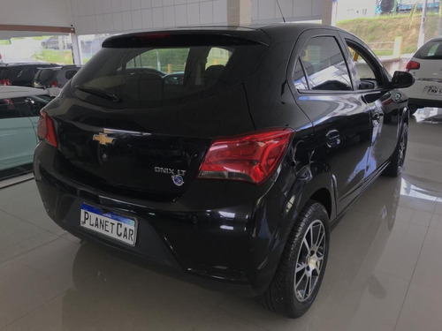 Onix Hatch Lt 1.0 8v Flexpower 5p Mec.