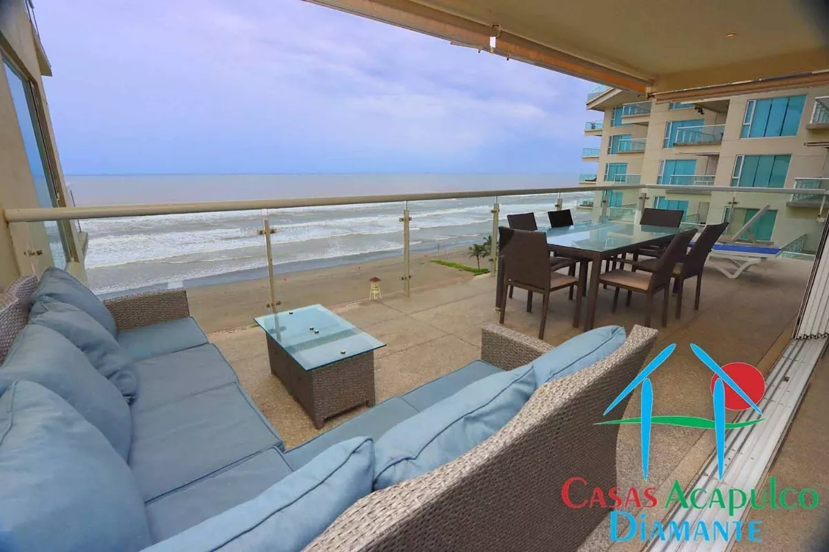 Cad Ocean Front 708. Terraza En Esquina Con Vista Frontal Al Mar