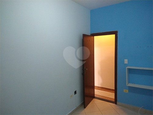 Imagem 20 de 30 de Casa Sobreposta Alta Com 3 Dormitórios A Venda Em São Vicente-sp. - Reo599623