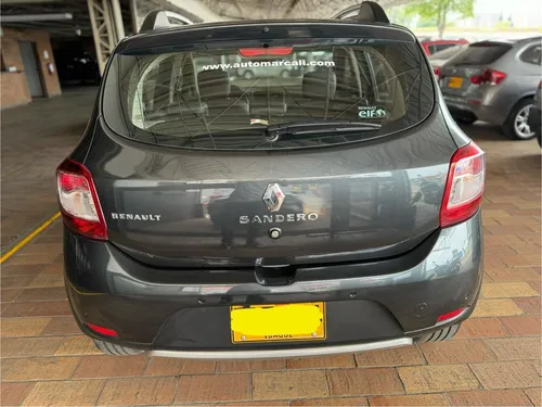 Renault Stepway 1.6 Intense Automática