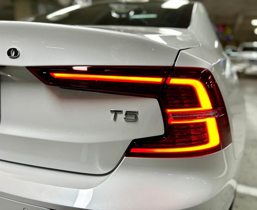Volvo S60 2.0 T5 Momentum At