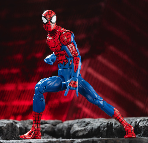 Figura Spider Man / House Of M / Marvel Legends (Usado)