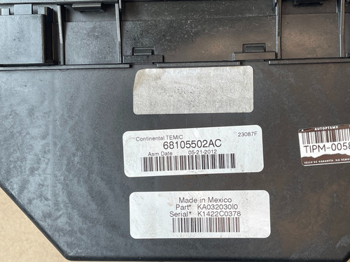 Caja De Fusibles Liberty 2010-12. 68105502ac (Usado)