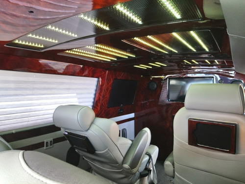 Imagen 15 de 15 de Vw Transporter Crown Royale Limo De Bello Van