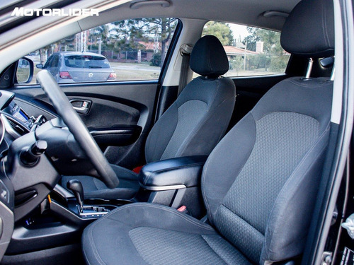 Hyundai Tucson Gl 2wd At | Permuta / Financia
