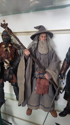 Asmus Toys Gandalf - N Hottoys (Usado)