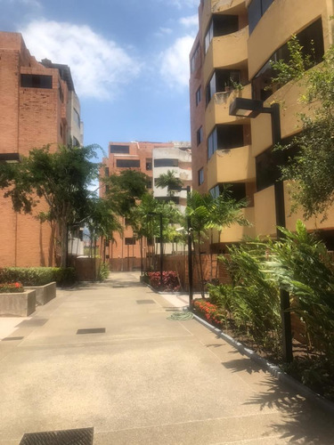 Imagen 1 de 16 de Apartamento En Venta Urbanizacion La Granja