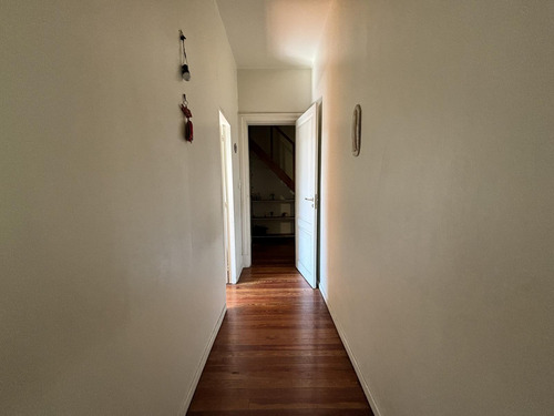 Venta Casa 5 Ambientes Con Cochera, Patio Y Terraza En Parque Chacabuco- Apta Credito