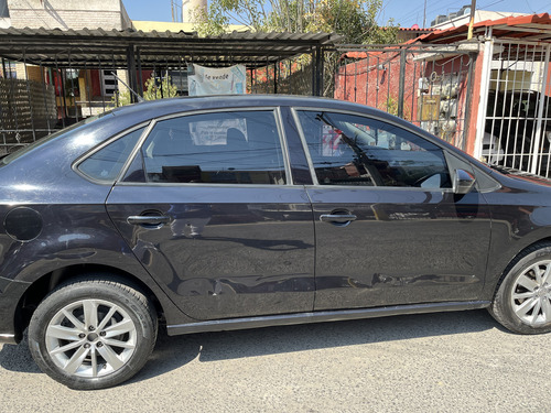 Volkswagen Vento 1.6 Confortline Mt