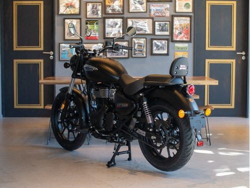Imagen 6 de 25 de Royal Enfield Meteor 350 Stellar Negra Reserva