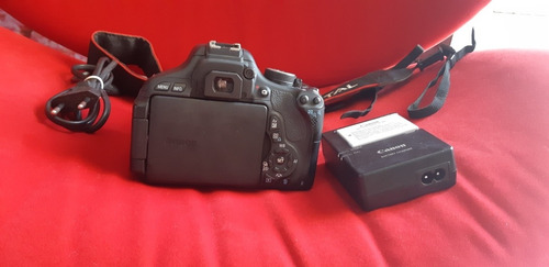 Câmera Fotográfica Canon T3i Com Placa Mãe Queimada