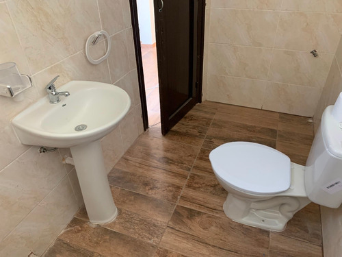 Casa En P.h Alquiler 2 Dormitorios Unión Con Patio Sin G.c