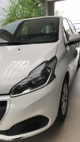 Peugeot 208 1.6 Active 2018