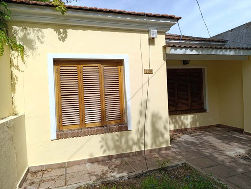 Casa En Alquiler En Merlo Sur