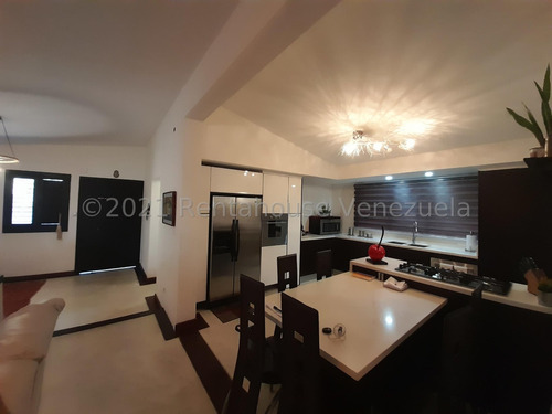 Casa En Venta Ubicada En Trigal Norte Valencia Carabobo 23-30324, Eloisa Mejia