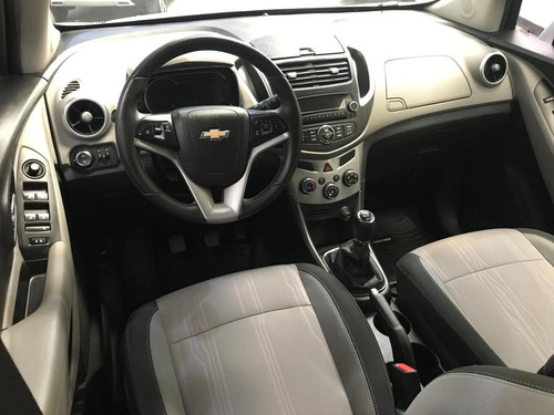 Imagen 9 de 11 de Chevrolet Tracker 1.8 Ltz Fwd Mt 140cv 2016