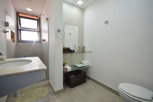 Imagem 16 de 20 de Casa - Barra Da Tijuca - Condominio Jardim Marapendi - E963
