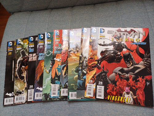 Batman Eterno - Coleção Completa Em 53 Revistas - Seminovas (Usado)