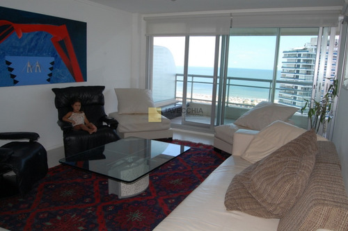 Imagen 4 de 22 de Venta De Apartamento De 3 Dormitorios En La Brava
