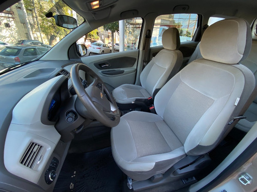 Imagen 11 de 21 de Chevrolet Spin Ltz 1.8 2013 15.000km