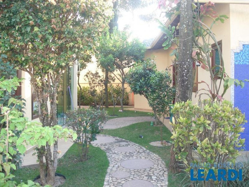 Imagem 10 de 15 de Casa Em Condomínio - Condomínio Arujá 5 - Sp - 374018