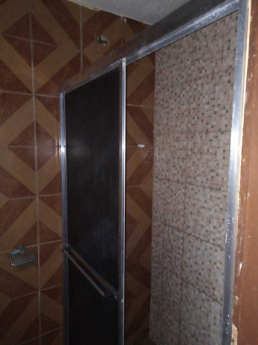 Imagem 5 de 7 de Quarto E Cozinha