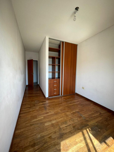 Departamento 4 Ambientes Con Balcón Al Frente, Lavadero Y Cochera - Wilde