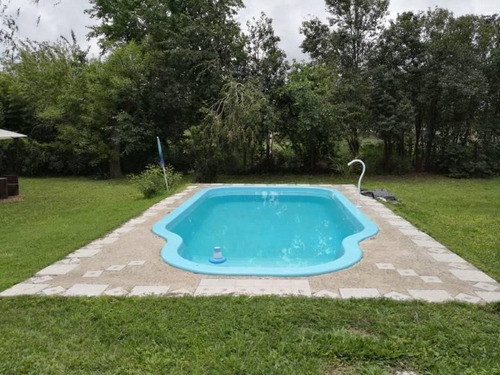Imagen 16 de 29 de Casa Quinta De Tres Dormitorios, Dos Baños, Quincho, Dos Piletas Y Parque De 2086 M2