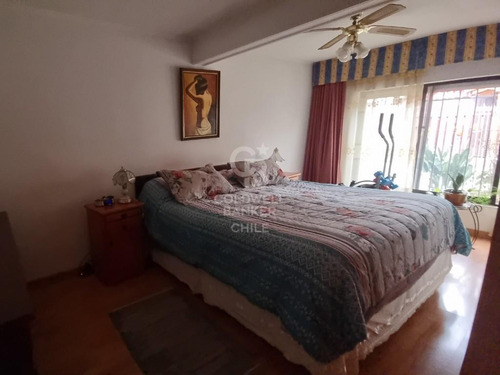 Remodelada, En Condominio Cerrado