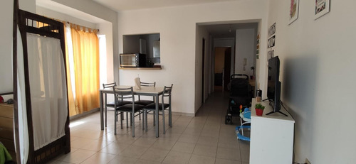 Imagen 9 de 12 de Departamento 2 Ambientes A 2 Cuadras De La Estación